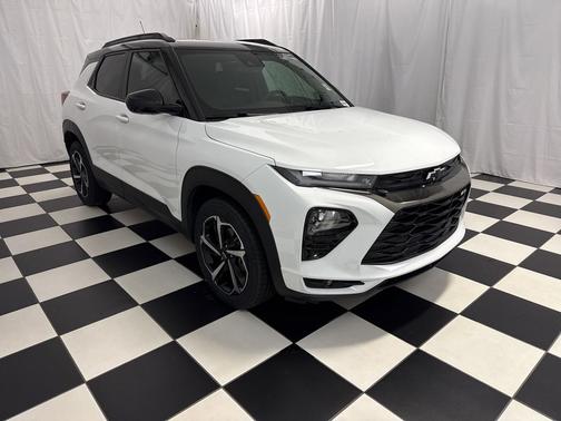 Summit White 2023 Chevrolet Trailblazer RS