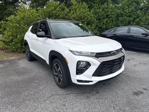 Summit White 2023 Chevrolet Trailblazer RS