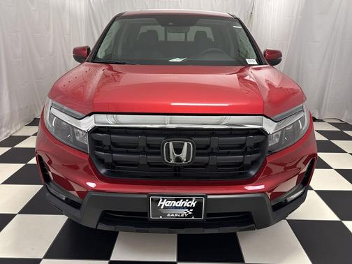 Radiant Red Metallic II 2026 Honda Ridgeline RTL