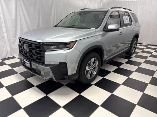 Solar Silver Metallic 2026 Honda Pilot EX-L