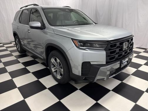 Solar Silver Metallic 2026 Honda Pilot EX-L