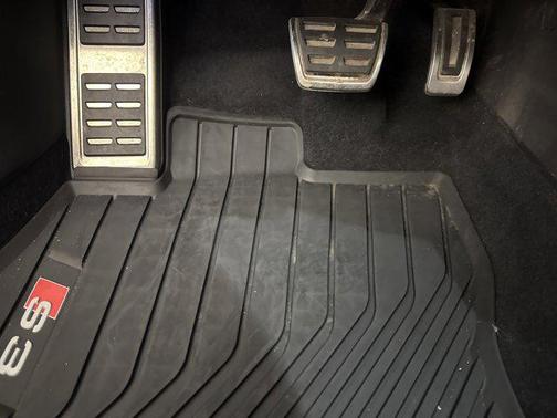 Navarra Blue Metallic 2023 Audi S3 Premium Plus TFSI quattro S tronic