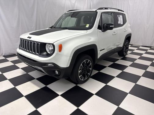 Alpine White Clearcoat 2023 Jeep Renegade Upland