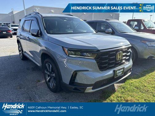 2023 Honda Pilot AWD Elite