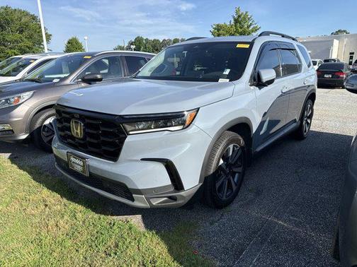 2023 Honda Pilot AWD Elite