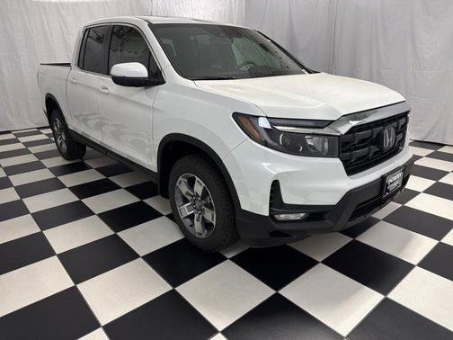 Platinum White Pearl 2026 Honda Ridgeline RTL