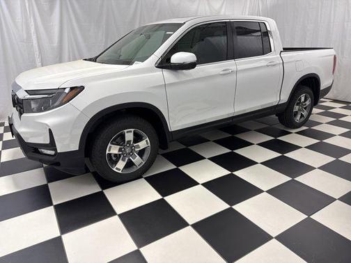 Platinum White Pearl 2026 Honda Ridgeline RTL