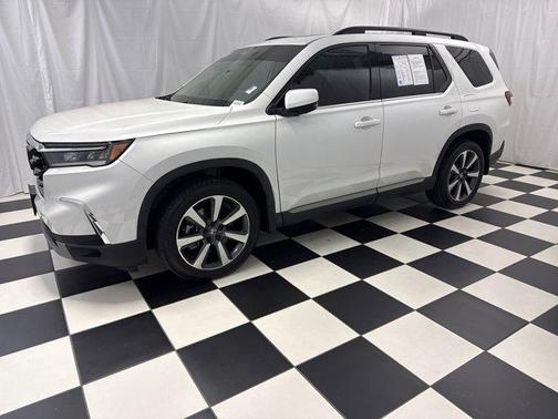 2023 Honda Pilot AWD Elite