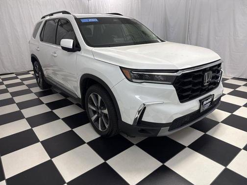 2023 Honda Pilot AWD Elite