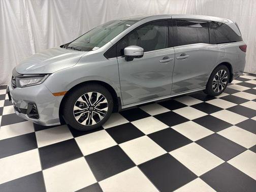 Solar Silver Metallic 2026 Honda Odyssey Elite