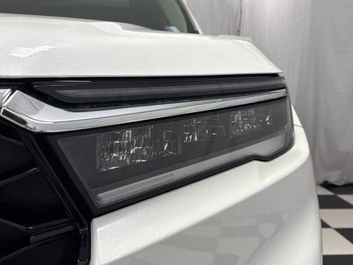 2023 Honda Pilot Touring 8-Passenger