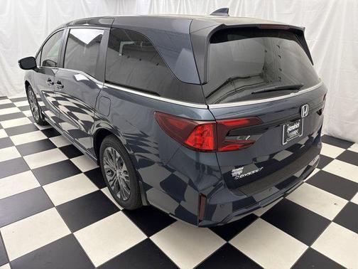 2025 Honda Odyssey Touring