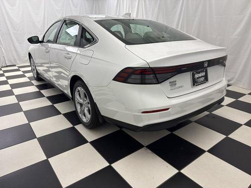 2025 Honda Accord LX 1.5T