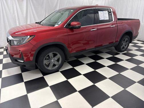 Radiant Red Metallic II 2023 Honda Ridgeline RTL-E