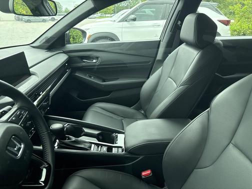 Crystal Black Pearl 2025 Honda Accord Hybrid Sport-L