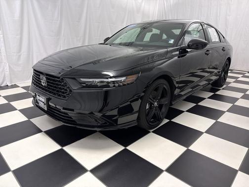 Crystal Black Pearl 2025 Honda Accord Hybrid Sport-L