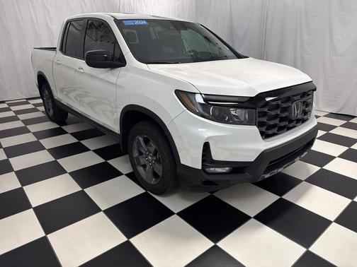 Platinum White Pearl 2024 Honda Ridgeline TrailSport