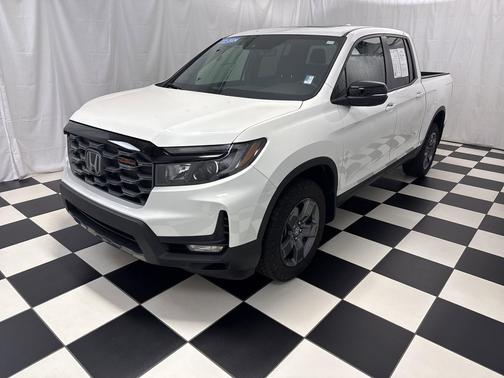 Platinum White Pearl 2024 Honda Ridgeline TrailSport
