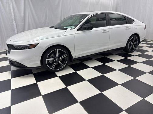 2025 Honda Accord Hybrid Base