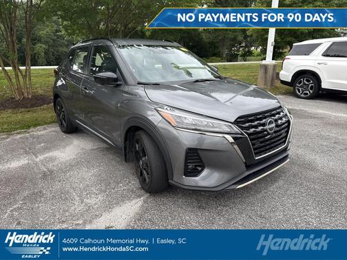 Gun Metallic 2023 Nissan Kicks SR