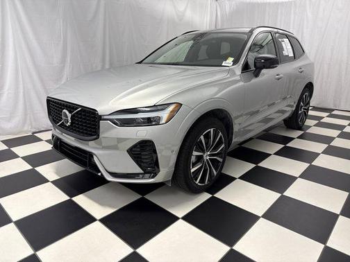 2025 Volvo XC60 B5 Plus