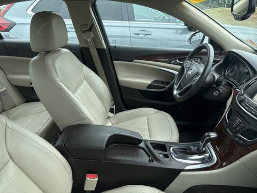 2017 Buick Regal Turbo Sport Touring