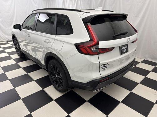 Platinum White Pearl 2026 Honda CR-V Hybrid Sport Touring AWD