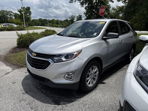 Silver Ice Metallic 2020 Chevrolet Equinox LS