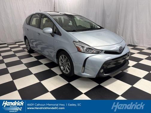 2016 Toyota Prius v Five