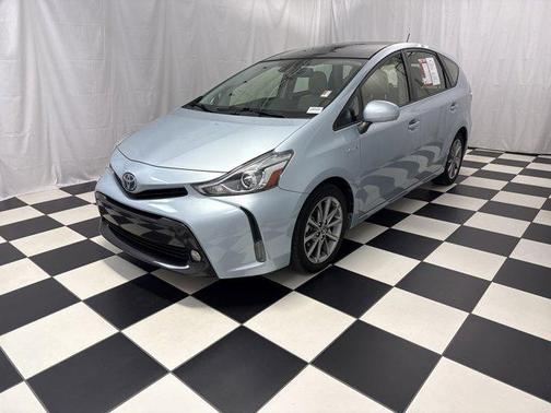 2016 Toyota Prius v Five