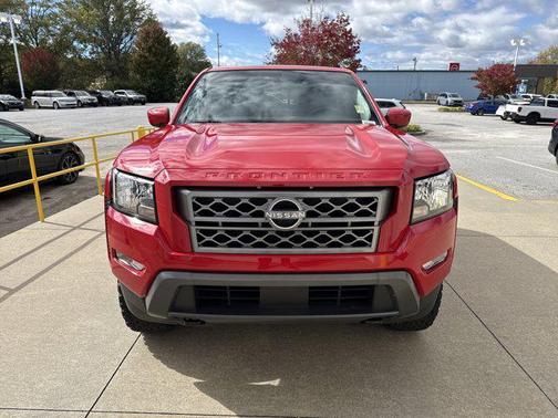 2023 Nissan Frontier SV