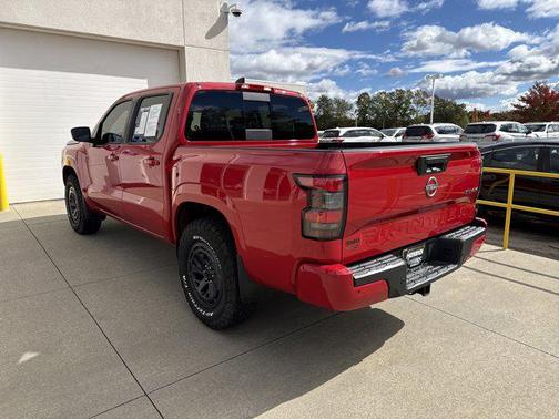 2023 Nissan Frontier SV