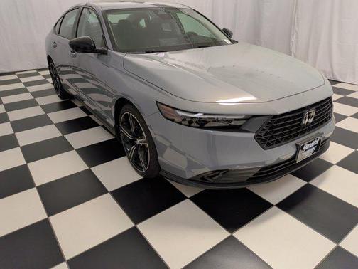 Urban Gray Pearl 2026 Honda Accord SE