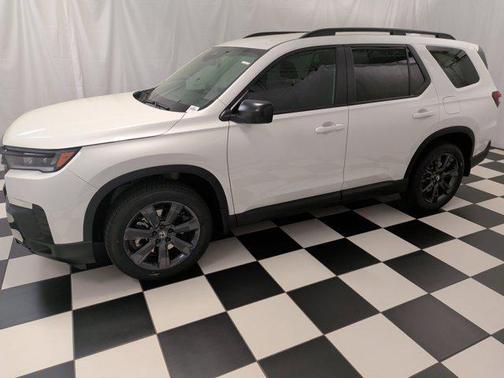 Platinum White Pearl 2026 Honda Pilot Sport
