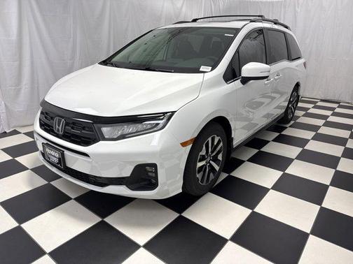 Platinum White Pearl 2026 Honda Odyssey EX-L