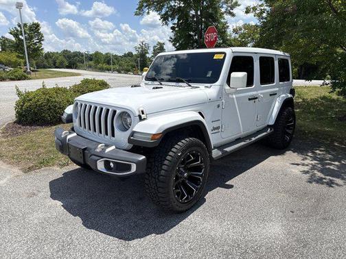 Bright White Clearcoat 2019 Jeep Wrangler Unlimited Sahara