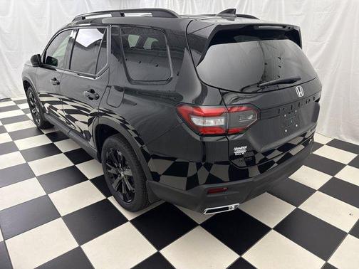 2025 Honda Pilot Black Edition