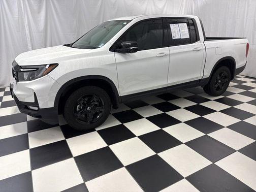 2023 Honda Ridgeline Black