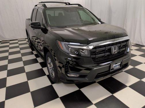 Crystal Black Pearl 2026 Honda Ridgeline RTL