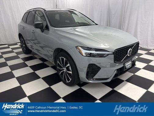 2025 Volvo XC60 B5 Plus