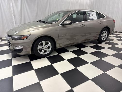 Mineral Gray Metallic 2024 Chevrolet Malibu FWD 1LT