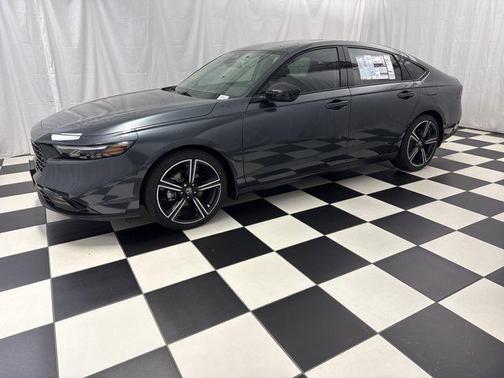 Meteorite Gray Metallic 2026 Honda Accord SE
