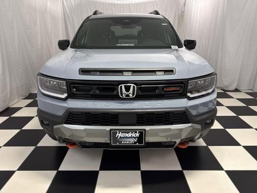 Sonic Gray Pearl 2026 Honda Passport AWD TrailSport