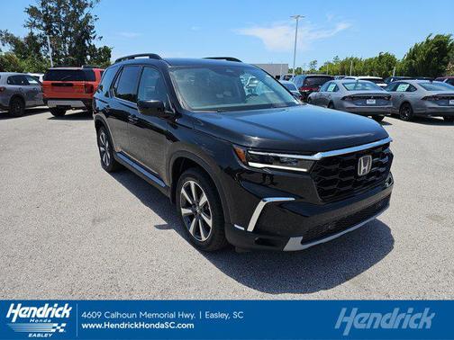 2025 Honda Pilot Touring 8-Passenger