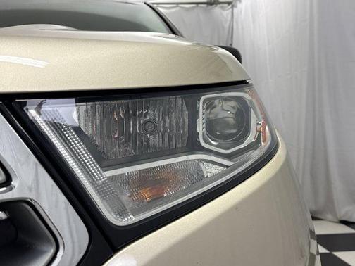 2018 Ford Edge SE