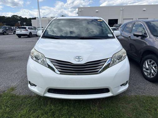 2012 Toyota Sienna XLE