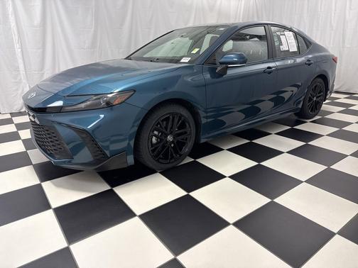 Ocean Gem 2025 Toyota Camry SE
