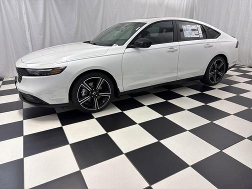 Platinum White Pearl 2026 Honda Accord Hybrid Sport