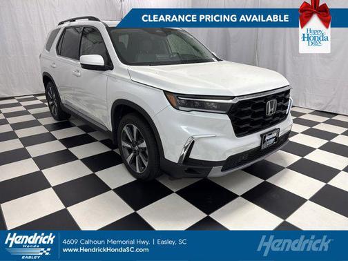 2025 Honda Pilot Touring 8-Passenger