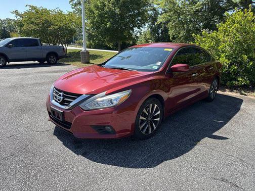 Cayenne Red 2016 Nissan Altima 2.5 SV